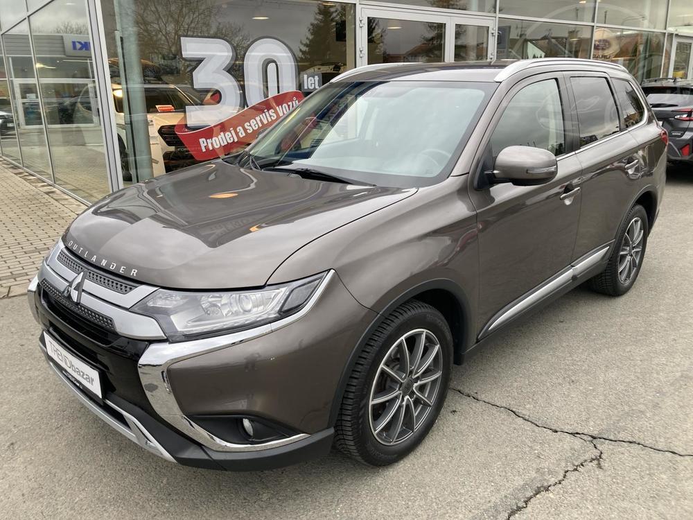 Mitsubishi Outlander 2,0MIVEC CVT Intense 4WD *TOP*