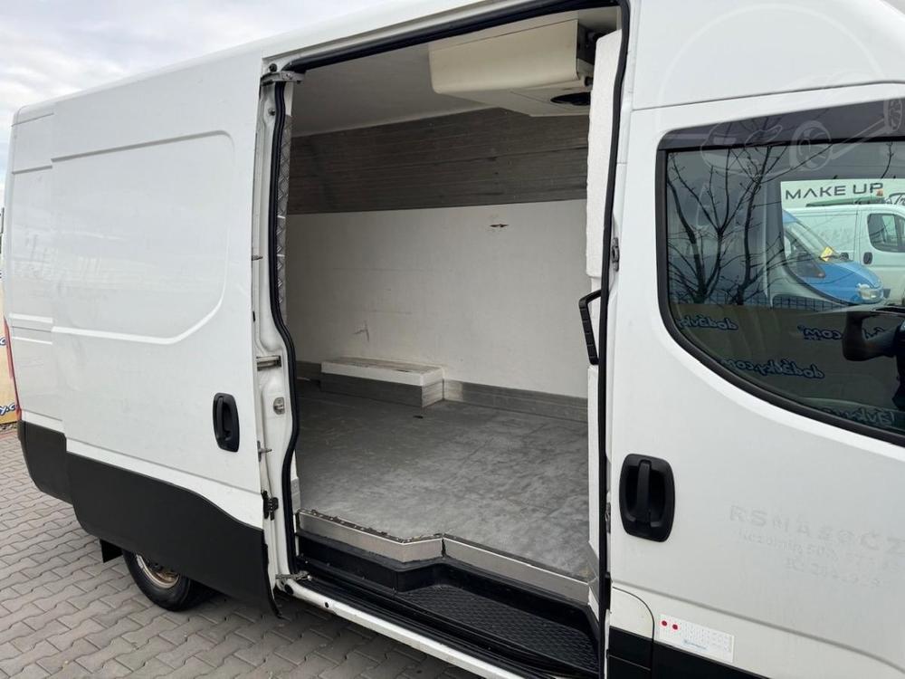 Iveco Daily 35S16 2,3HPT chlak  mrazk