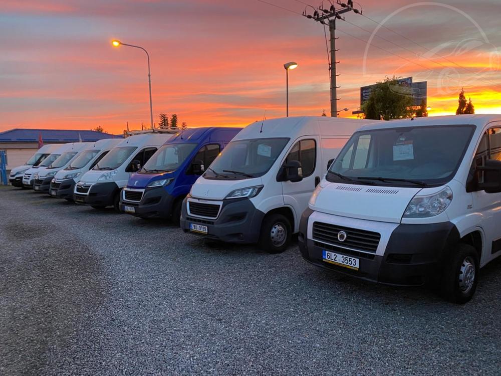 Volkswagen Transporter 2,0TDi 103kW dlouh verze