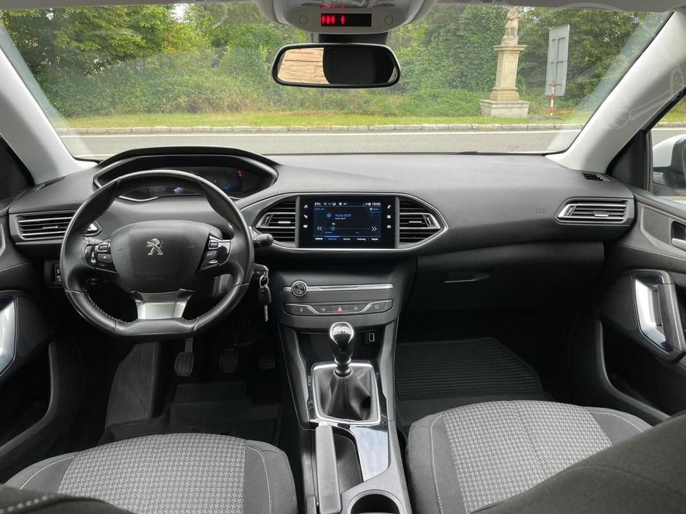 Peugeot 308 1.5 Bluehdi 1. MAJITEL R DPH