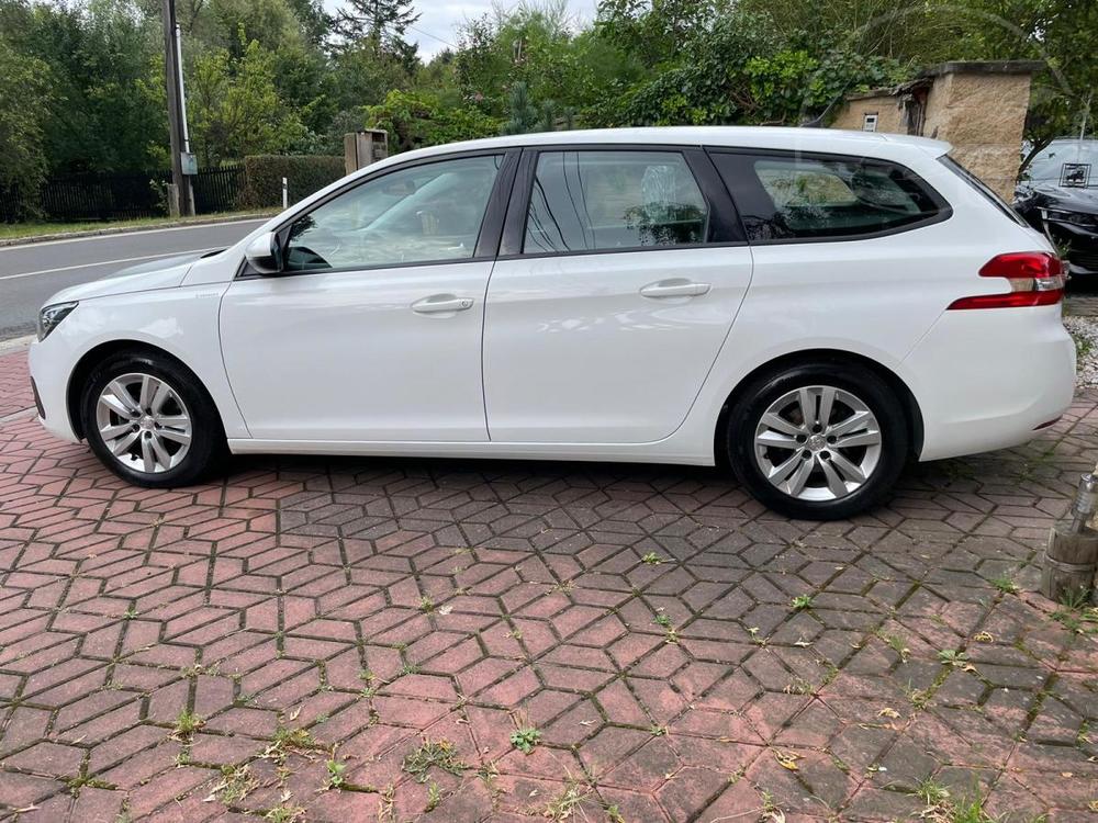 Peugeot 308 1.5 Bluehdi 1. MAJITEL R DPH