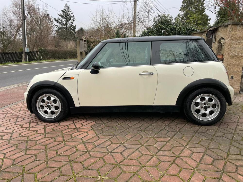 Mini Cooper 1.6i NOV STK