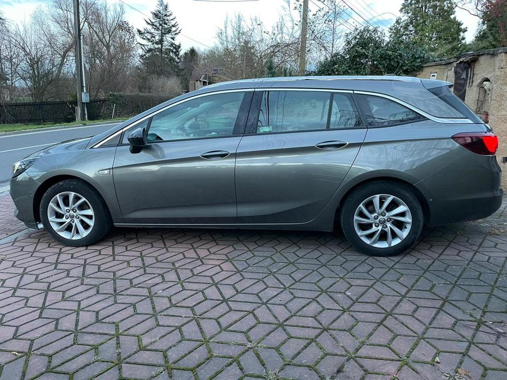 Opel Astra 1.5 Cdti 1.MAJITEL R IDLA