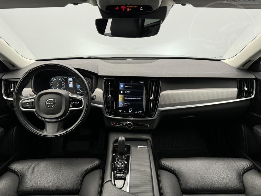 Volvo V90 B4 MOMENTUM AUT NAV