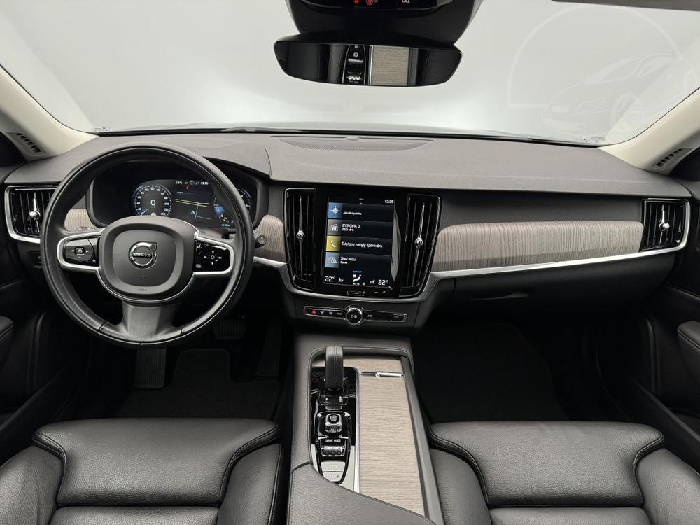 Volvo V90 CC B4 AWD PRO AUT 1.maj