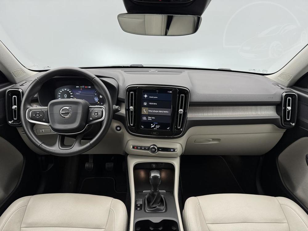 Volvo XC40 T3 INSCRIPTION NAVIGACE