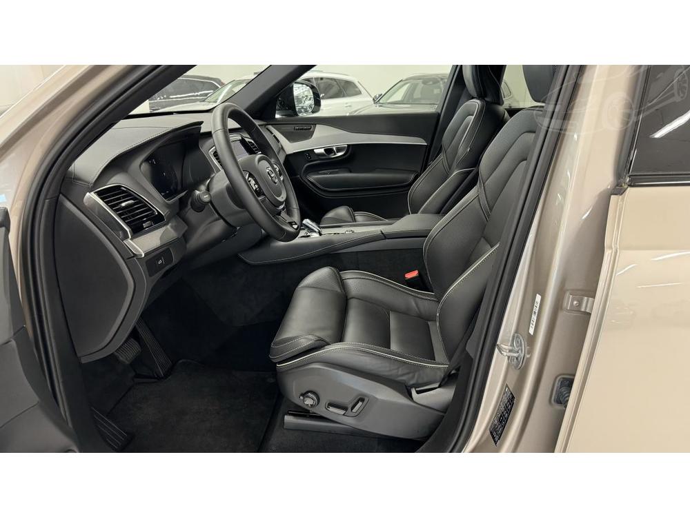 Volvo XC90 B5 AWD PLUS DARK 7M AUT