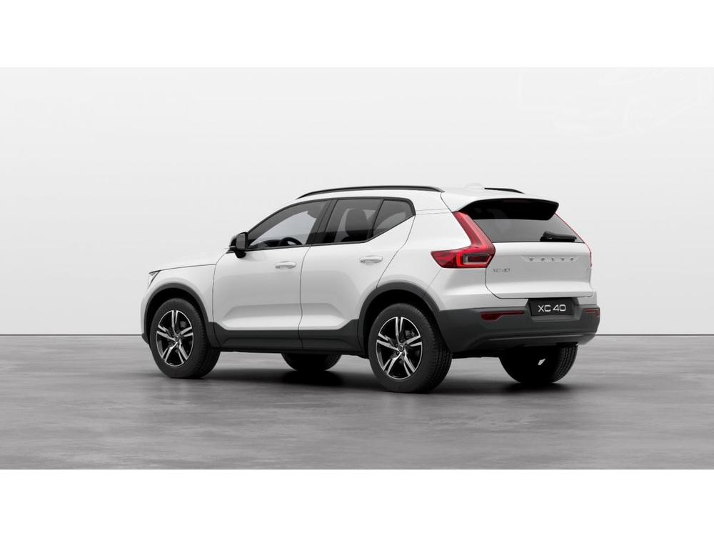 Volvo XC40 B3 AUT DARK PLUS