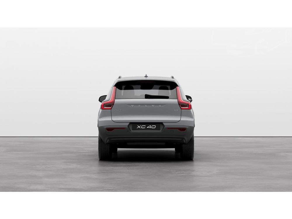 Volvo XC40 B3 AUT DARK PLUS