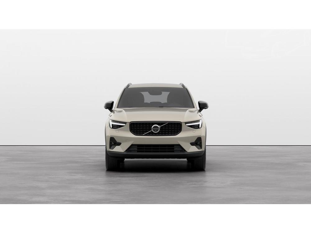 Volvo XC40 B3 AUT DARK PLUS