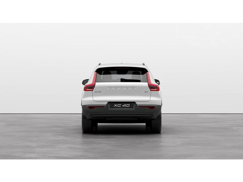 Volvo XC40 B3 AUT DARK PLUS