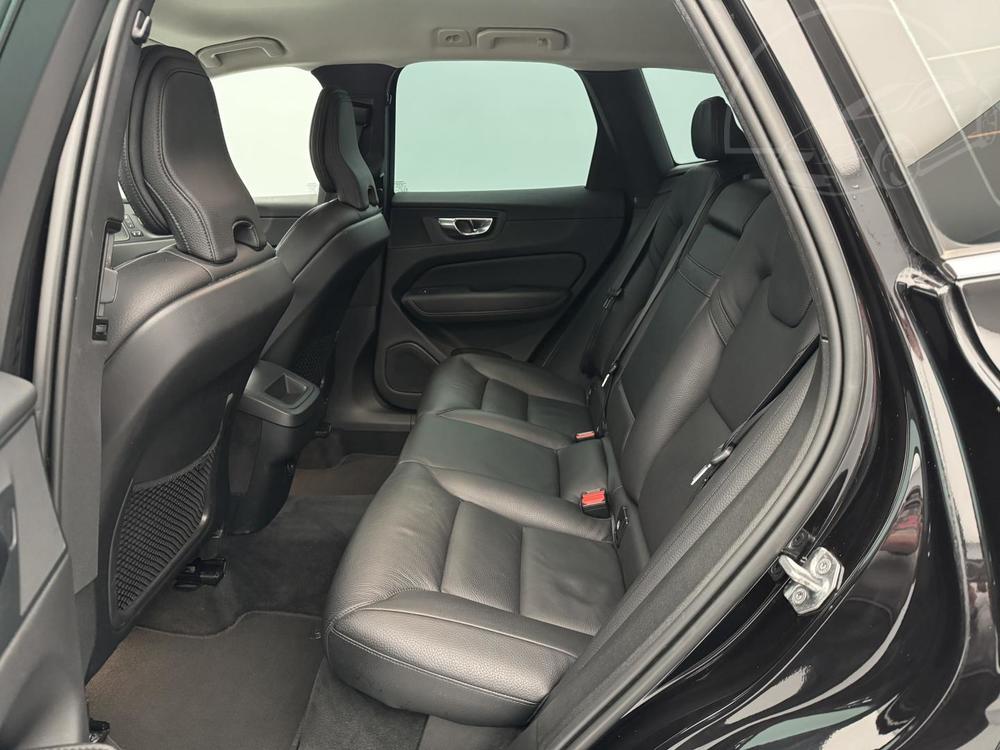 Volvo XC60 B4 AWD MOMENTUM PRO AUT