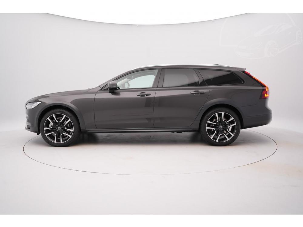 Volvo V90 CC B4 AWD PLUS AUT 1.maj.