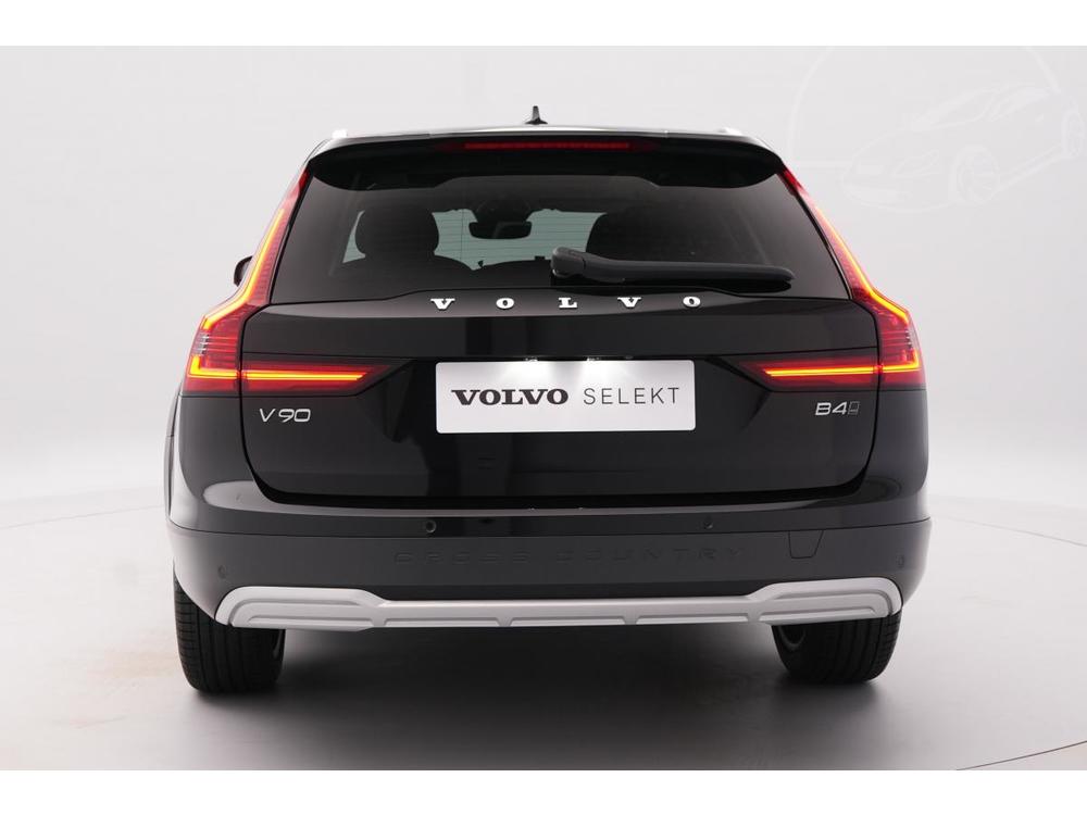 Volvo V90 CC B4 AWD PLUS AUT 1.maj.