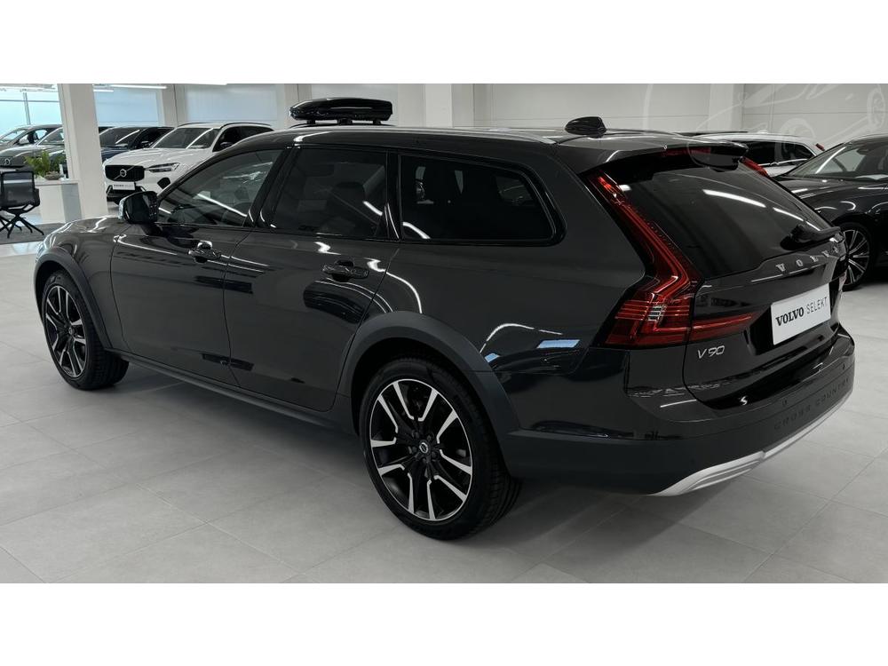 Volvo V90 CC B4 AWD PLUS  AUT 1.maj.