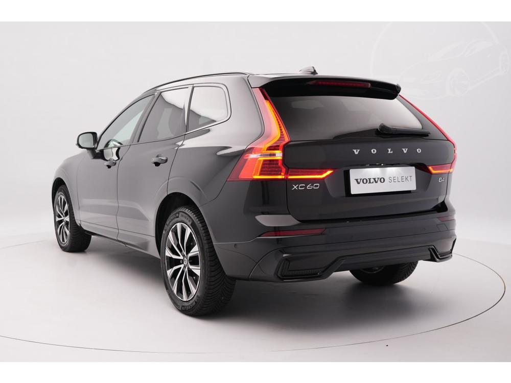 Volvo XC60 B4 AWD PLUS DARK AUT