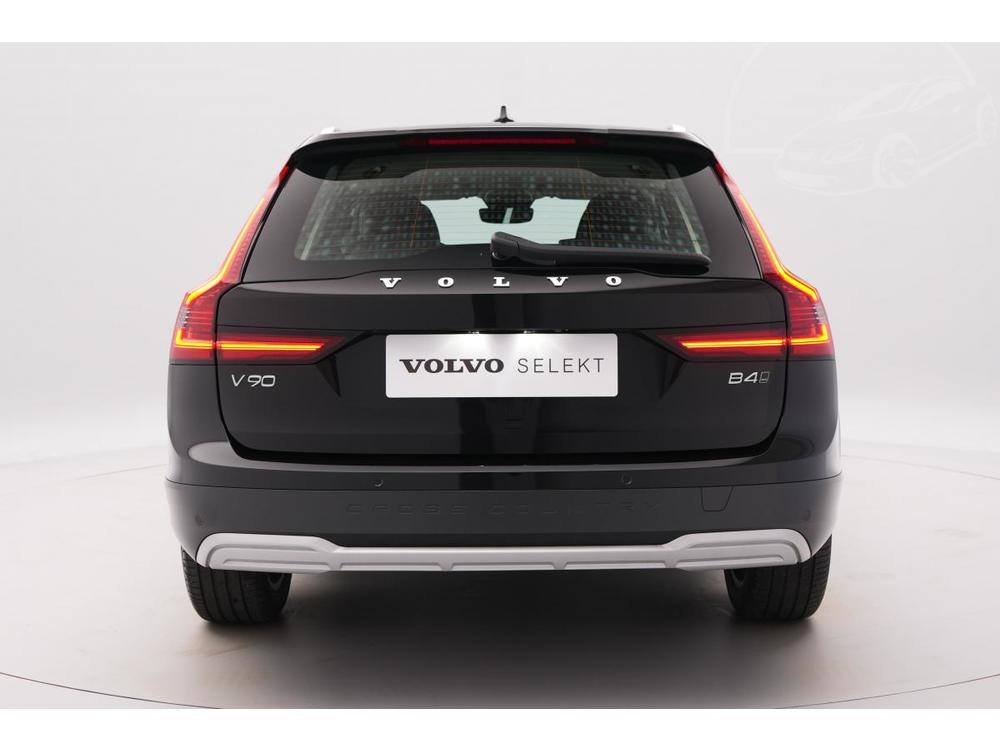 Volvo V90 CC B4 AWD PLUS AUT CZ 1.maj.