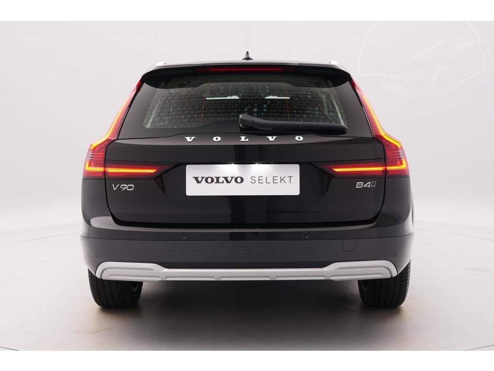 Volvo V90 CC B4 AWD PLUS AUT CZ 1.maj.