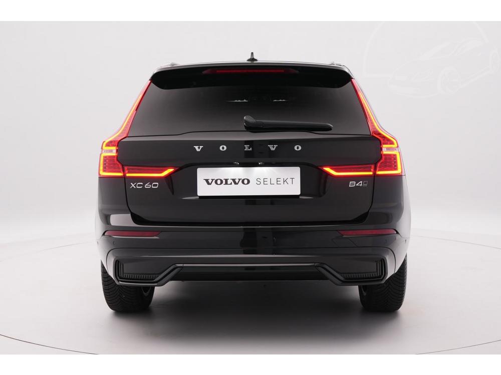 Volvo XC60 B4 AWD PLUS DARK AUT