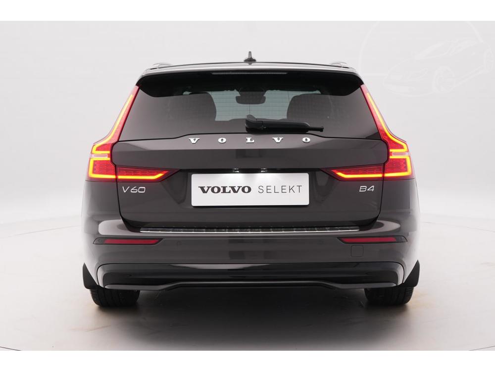 Volvo V60 B4 PLUS DARK AUT