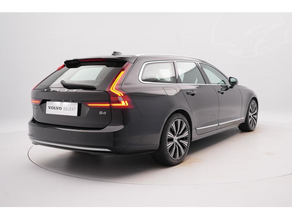 Volvo V90 B4 BRIGHT PLUS AUT 1.maj