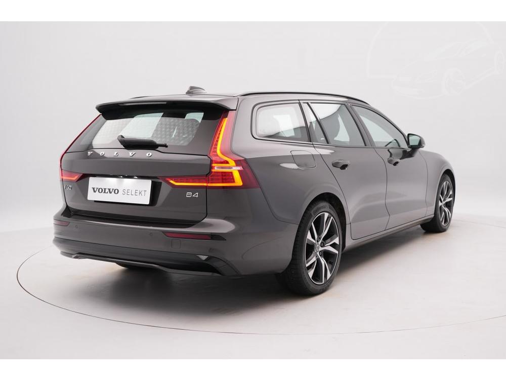 Volvo V60 B4 PLUS DARK AUT 1.maj.