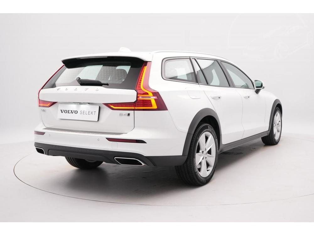 Volvo V60 CC B4 AWD AUT 1.maj.