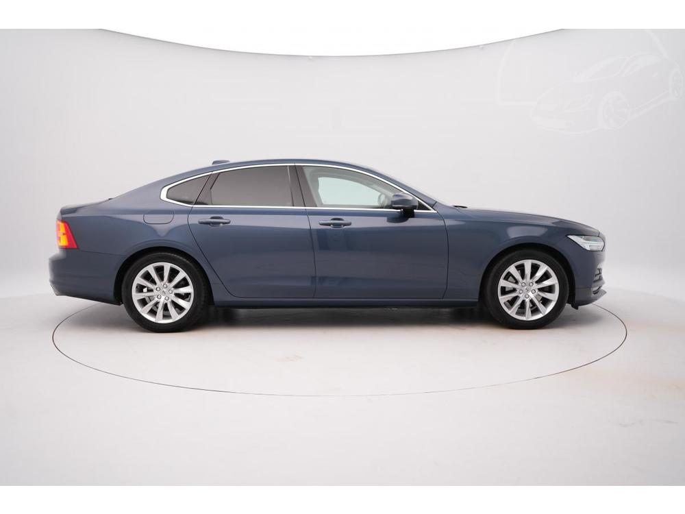 Volvo S90 D3 MOMENTUM AUT