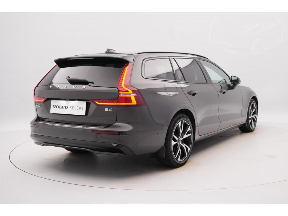 Volvo V60 B4 PLUS DARK AUT