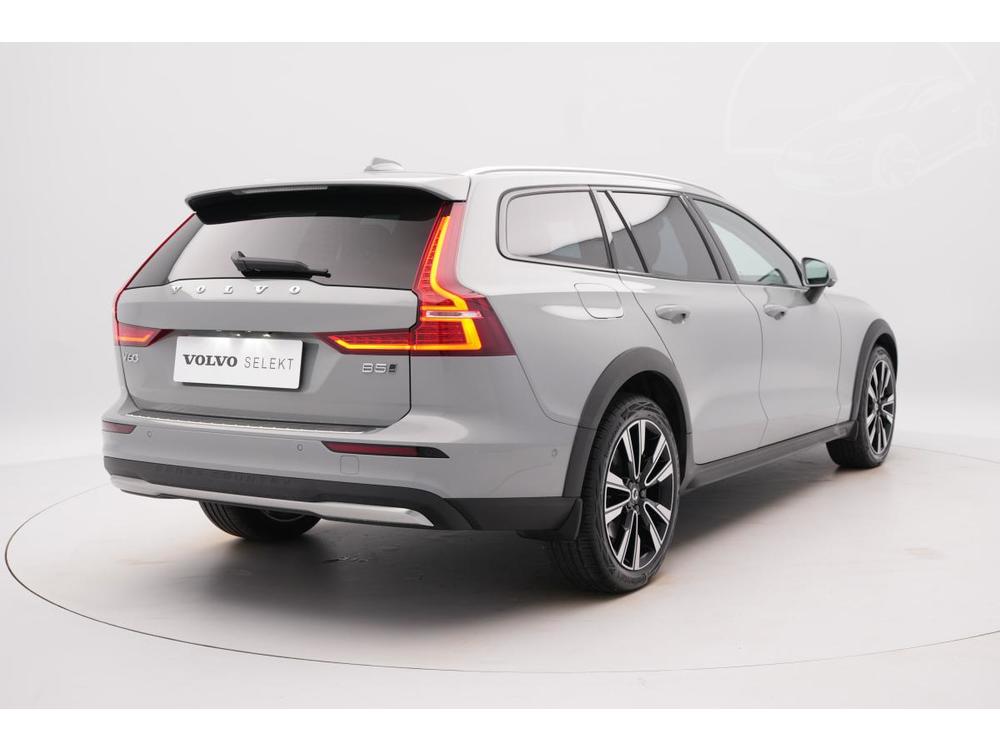 Volvo V60 CC B5 AWD PLUS BRIGHT 1.maj