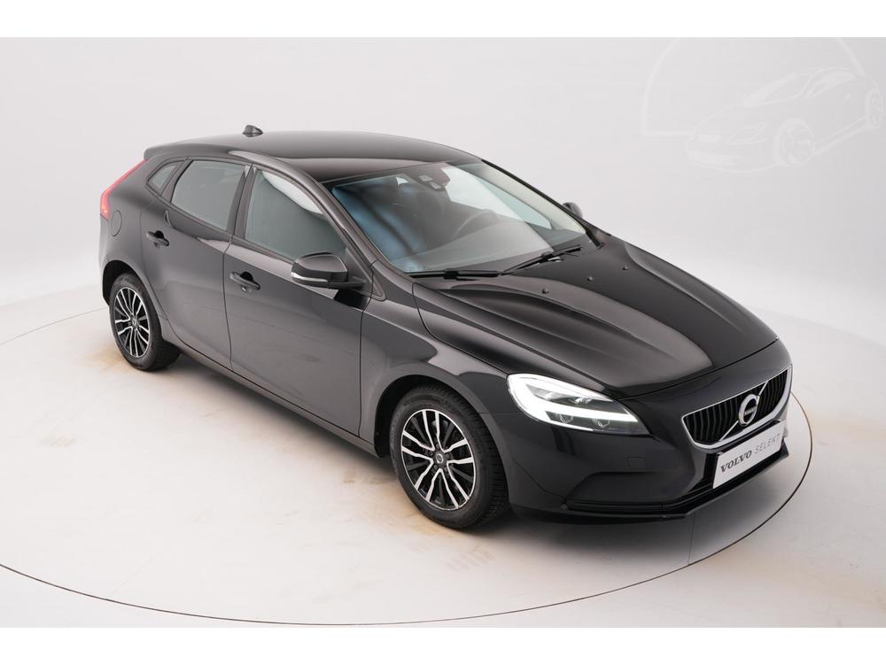 Volvo V40 T2 MOMENTUM AUT 1.maj CZ