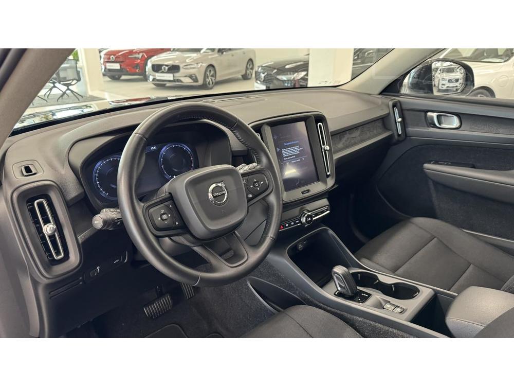 Volvo XC40 D3 MOMENTUM AUT