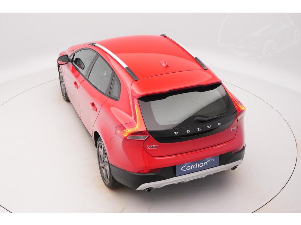 Volvo V40 CC D4 SUMMUM AUT REZERVACE