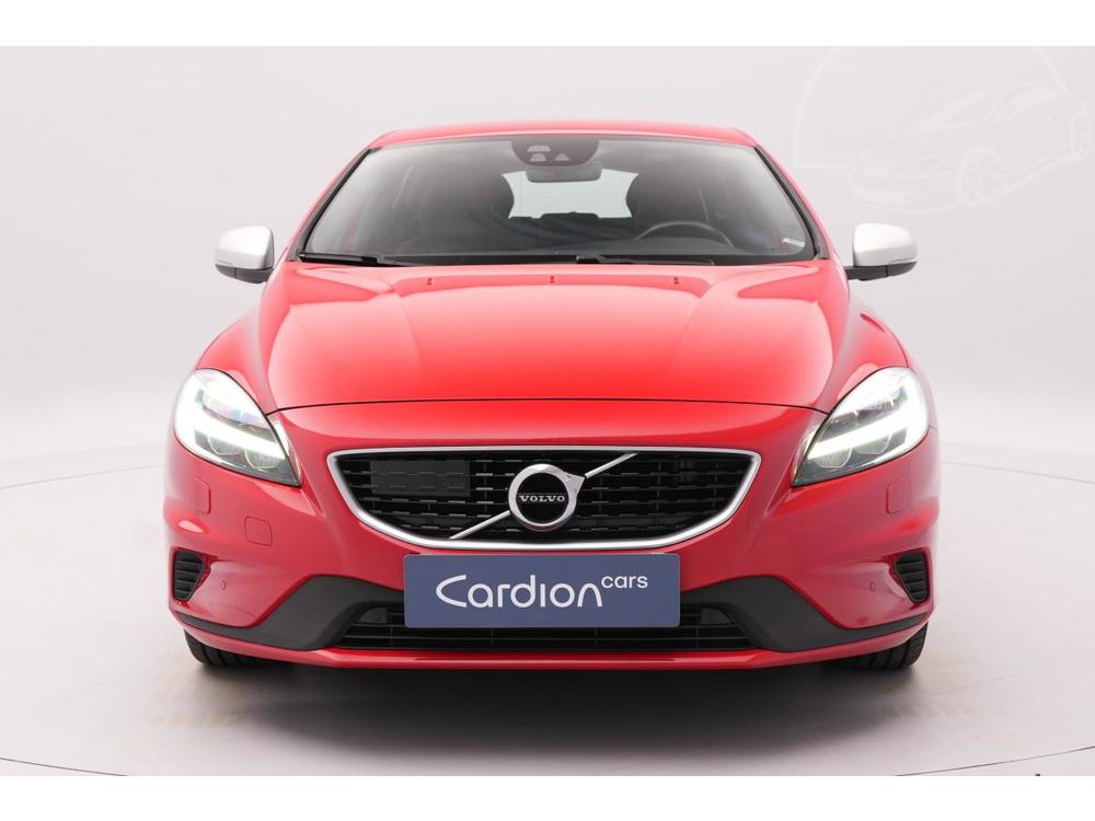 Volvo V40 D4 R-DESIGN