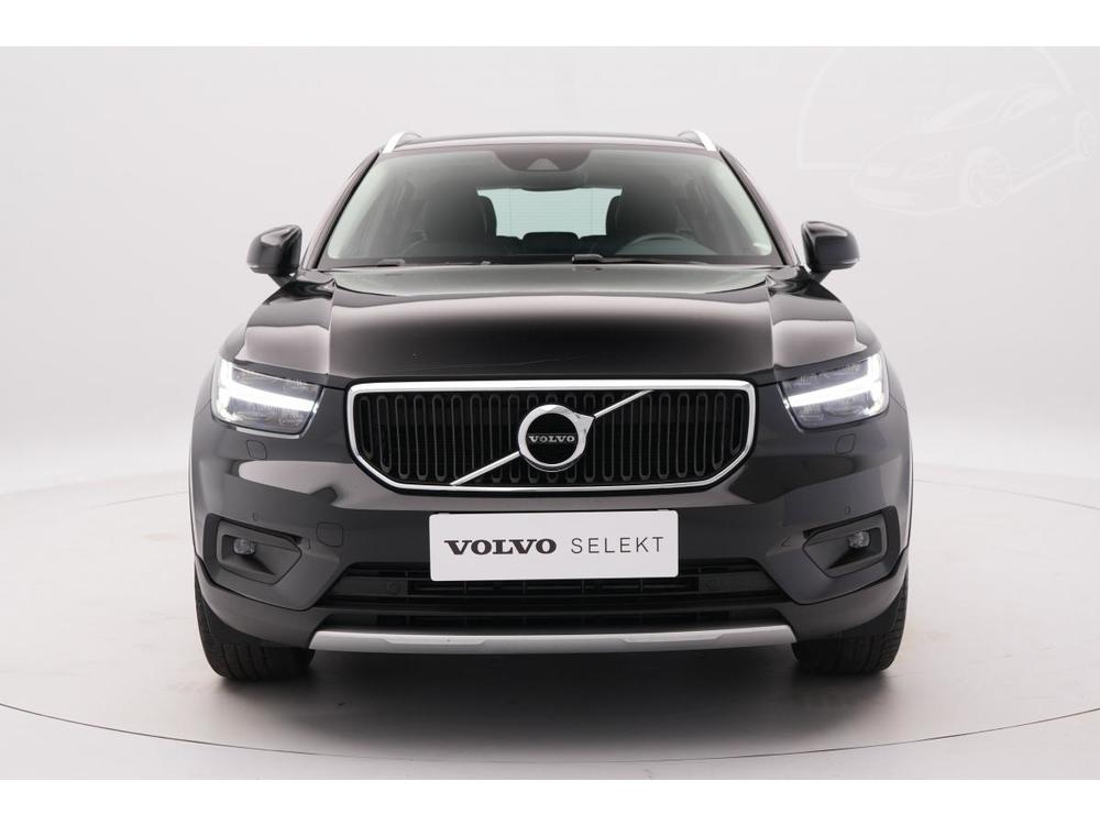 Volvo XC40 T5 AWD MOMENTUM