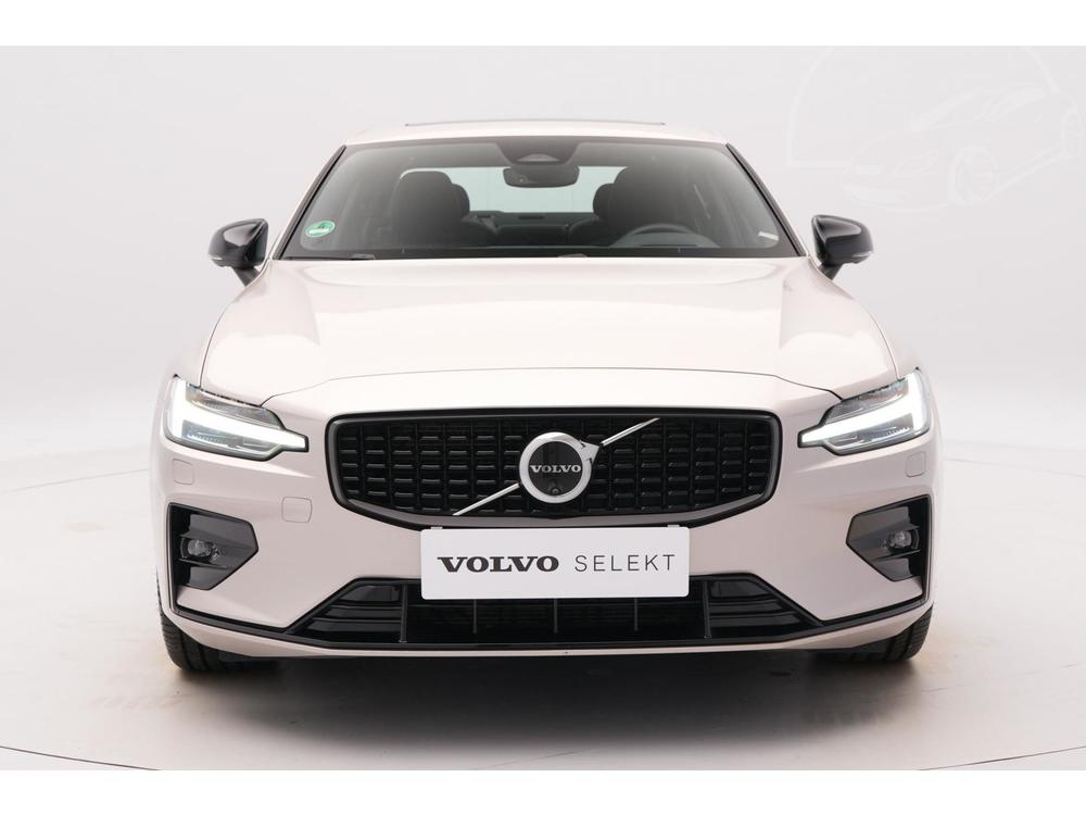 Volvo S60 B5 AWD ULTIMATE DARK AUT 1.maj