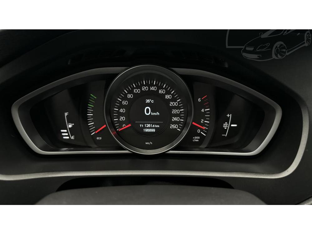 Volvo V40 D2 KINETIC NAVIGACE