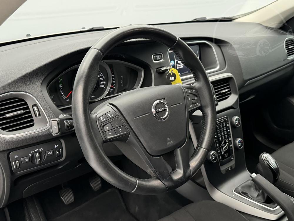 Volvo V40 D2 KINETIC NAVIGACE