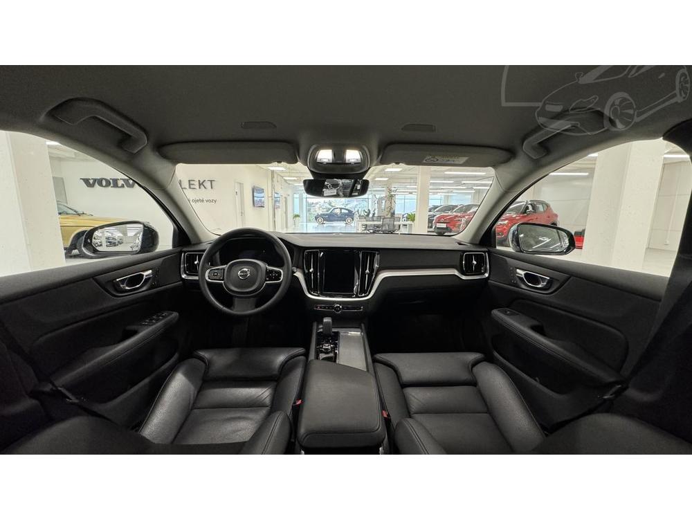 Volvo V60 B4 PLUS DARK AUT 1.maj.