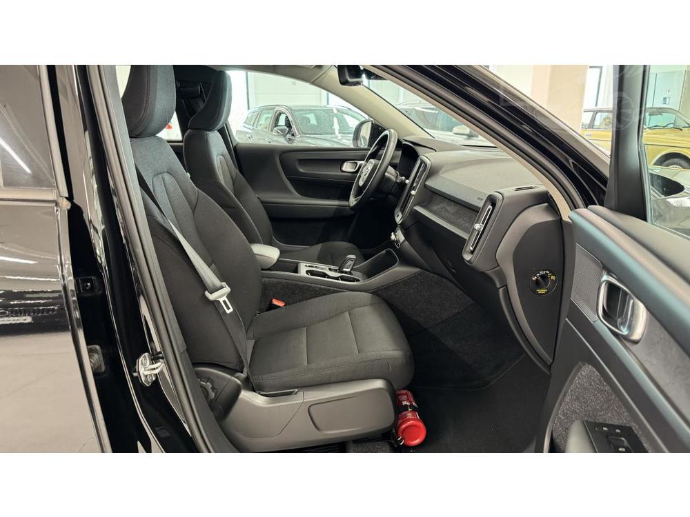 Volvo XC40 D3 MOMENTUM AUT