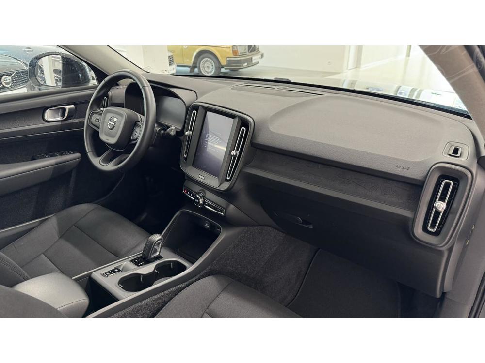 Volvo XC40 D3 MOMENTUM AUT