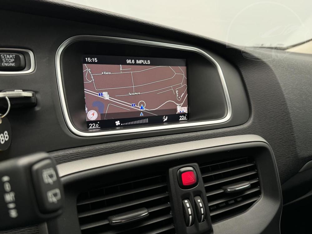 Volvo V40 D2 KINETIC NAVIGACE