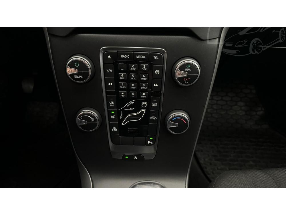 Volvo V40 D2 KINETIC NAVIGACE