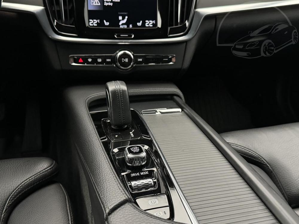 Volvo V90 B4 MOMENTUM AUT NAV