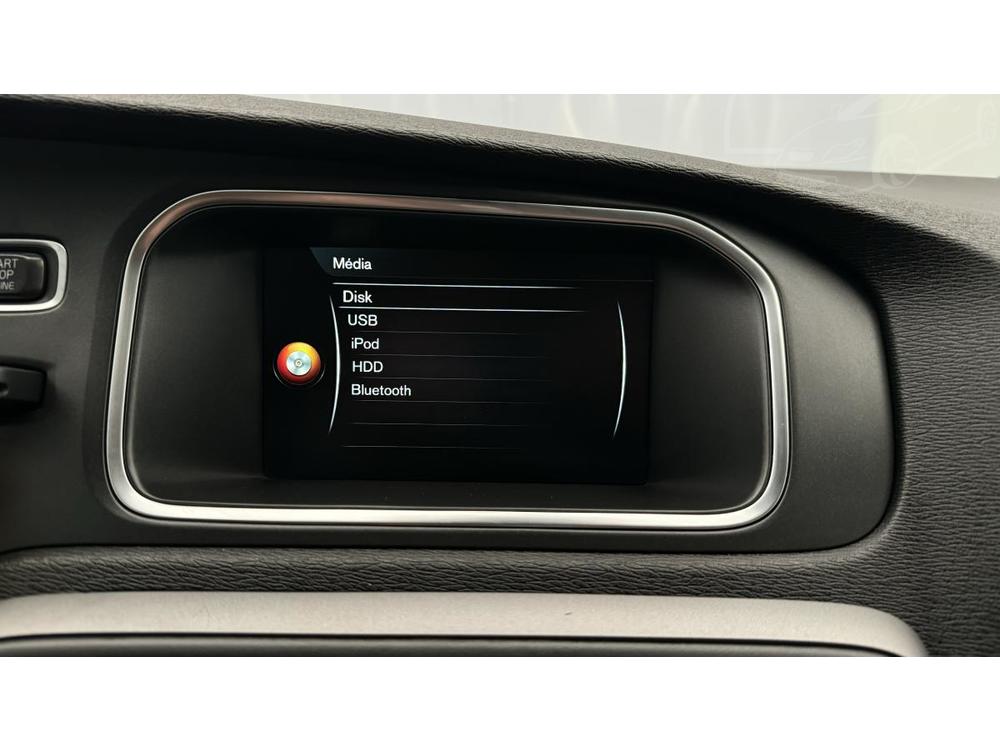 Volvo V40 D2 KINETIC NAVIGACE