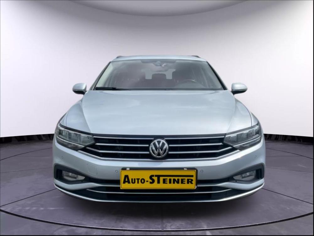 Prodm Volkswagen Passat 2,0 TDi /NEZAV.TOP/ACC/DSG