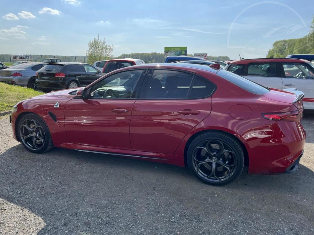 Alfa Romeo Giulia 2.9 Turbo V6 AT Quadrifoglio