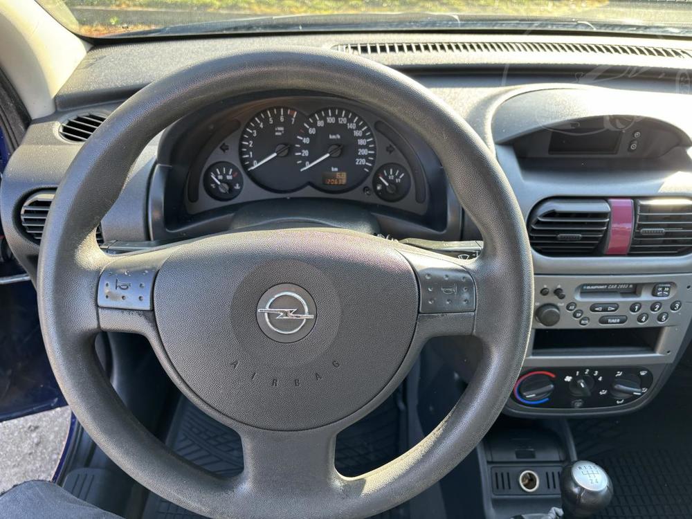 Opel Corsa 1.0i