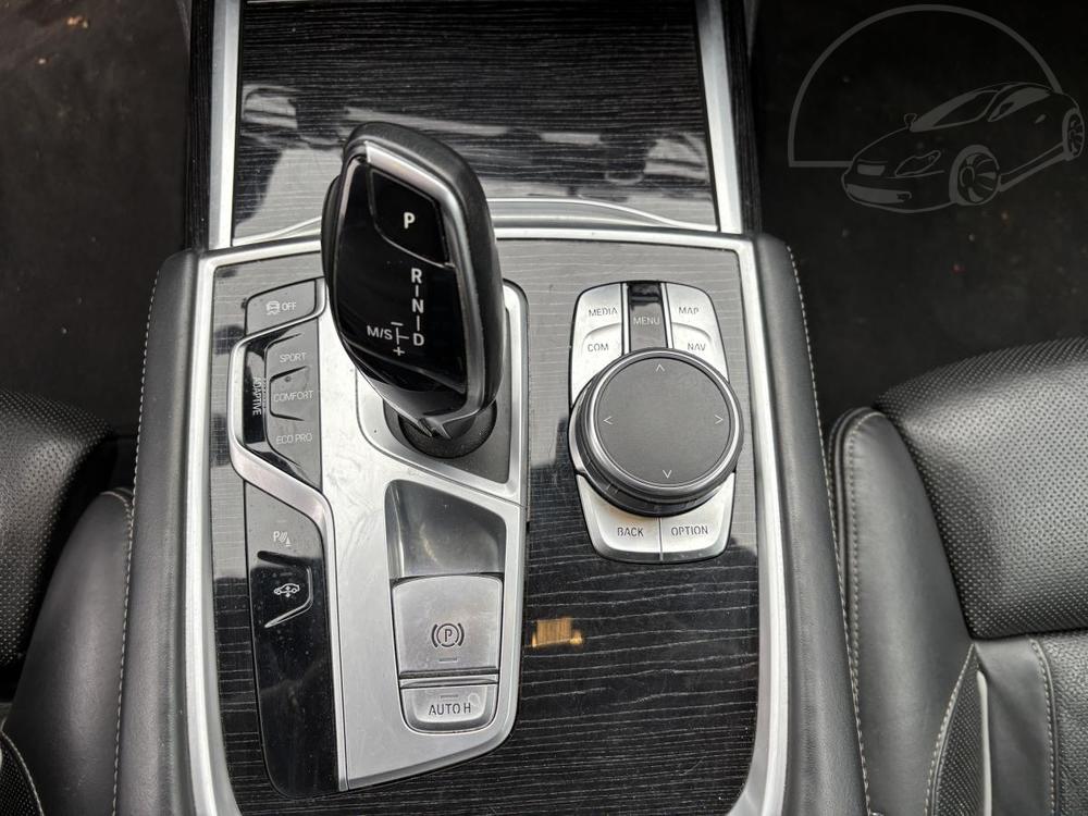 BMW 750 d X-drive M-packet