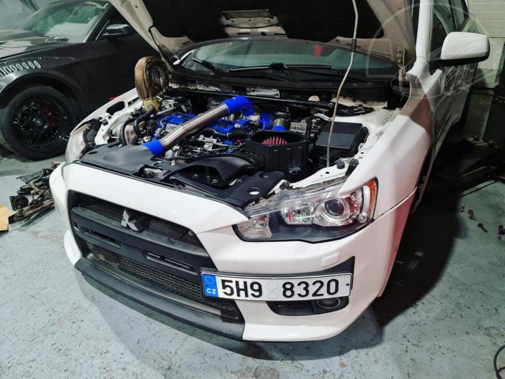 Mitsubishi Lancer 2.0 MIVEC Turbo 5MT 4WD Evolut